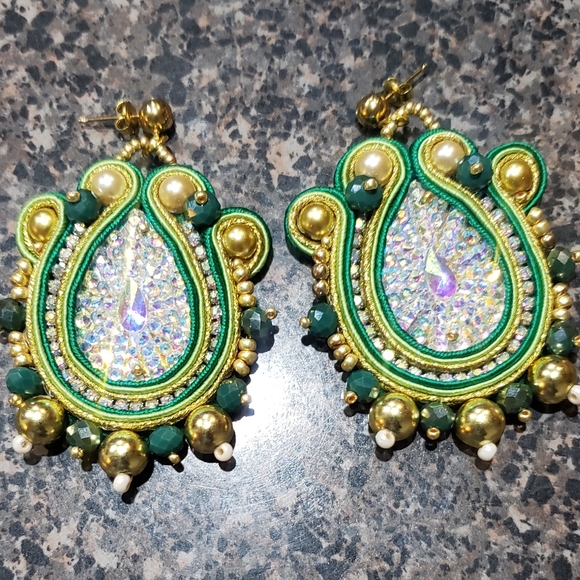 "Olivia" soutache dangle earrings - Picture 2 of 2